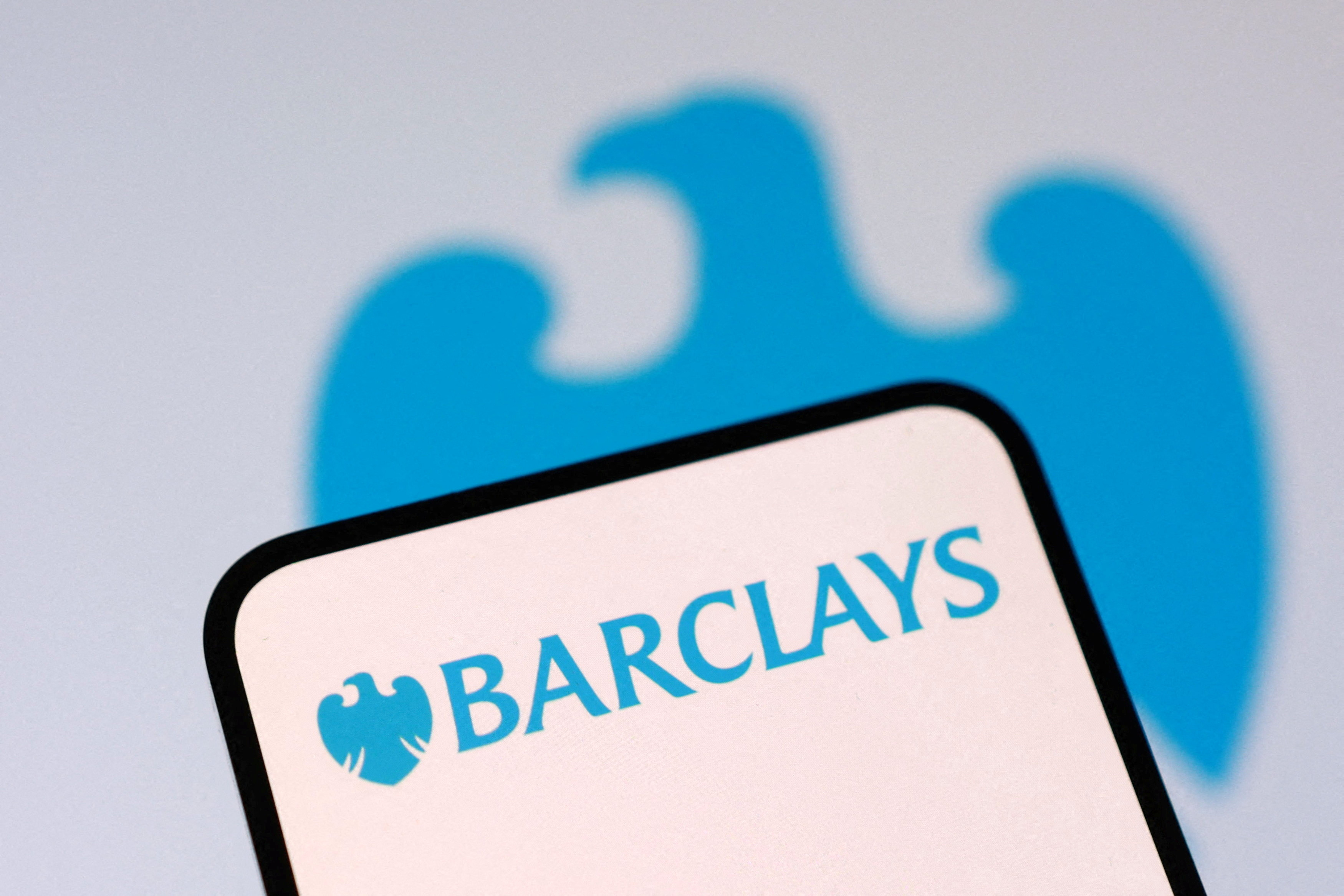 Barclays Maintains Underweight Rating on Trex, Boosts Price Target to $42 Amidst Undervaluation