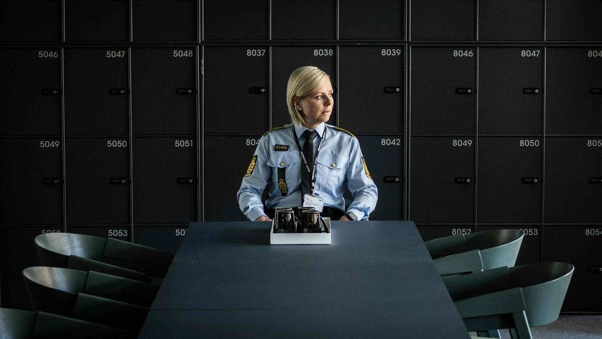 DR's Hit Danish Series 'El Uniforme' on Filmin Explores Police Academy's Internal Conflicts.