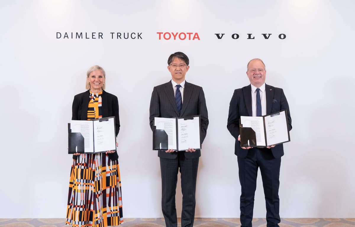 Toyota Acquires Equal Stake in Cellcentric, Advancing Heavy-Duty Hydrogen Fuel-Cell Technology with Daimler and Volvo