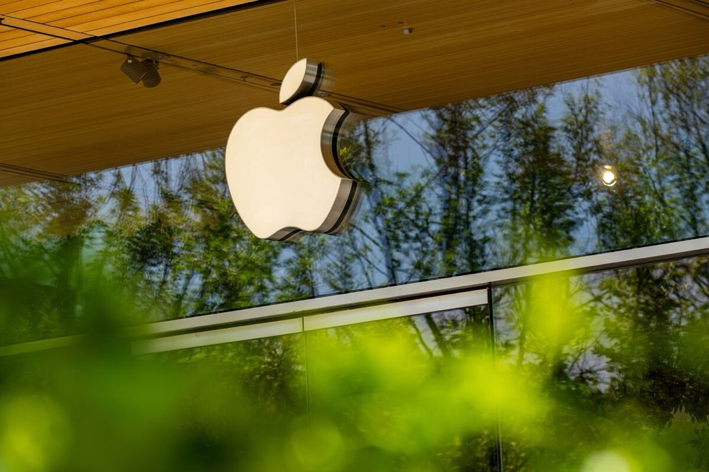 Apple and DOJ Hold Private Talks to Settle Sweeping Smartphone Antitrust Case