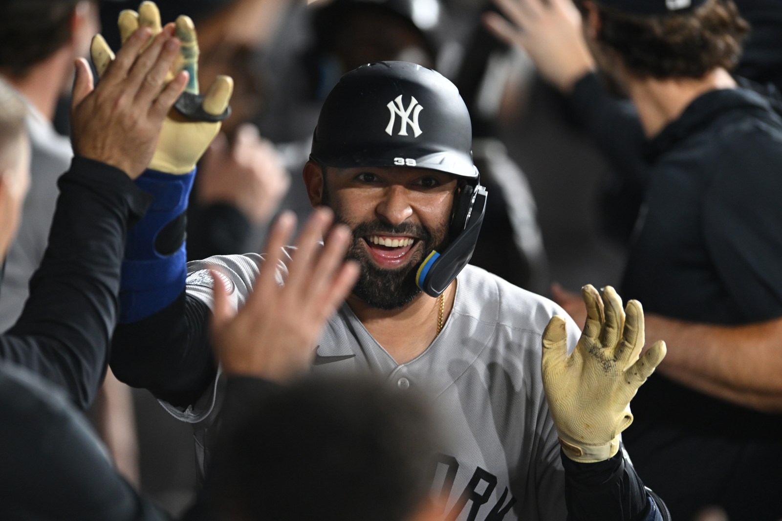 Ali Sánchez Hits First Career Homer as Yankees Beat White Sox 9-5