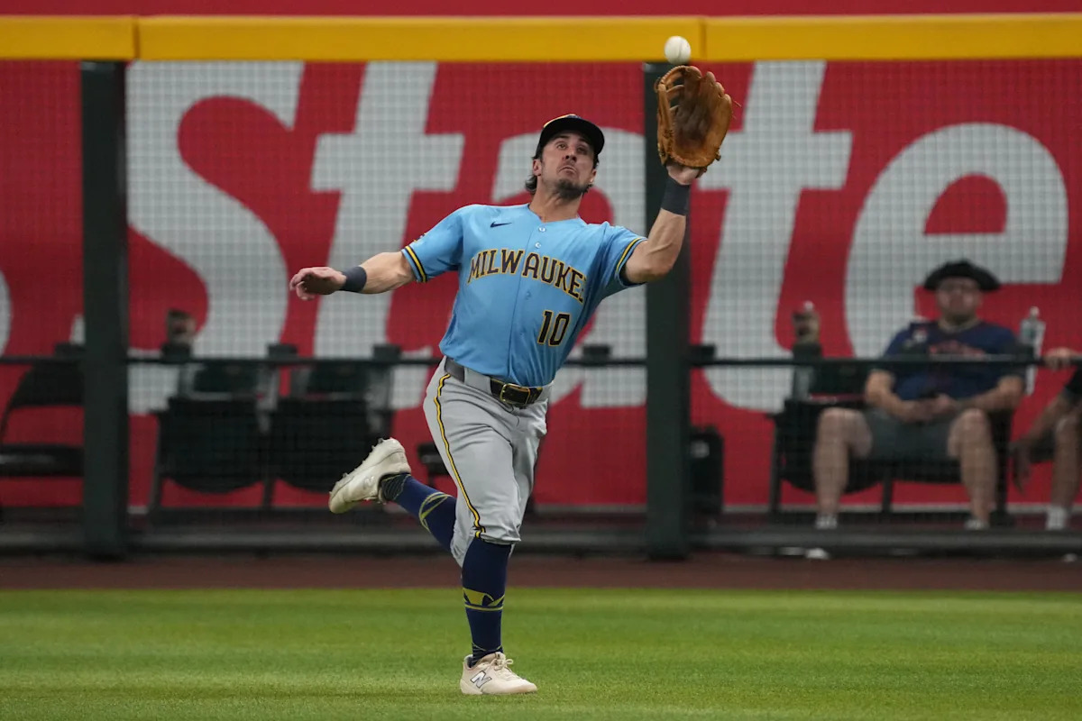 Chourio's 11th-Inning Scratch Hit Gives Brewers 7-4 Victory Over Diamondbacks