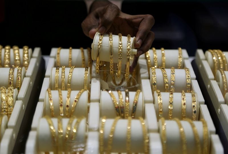 Bernstein Raises Gold Price Forecast to $4,533 on Central Bank Demand