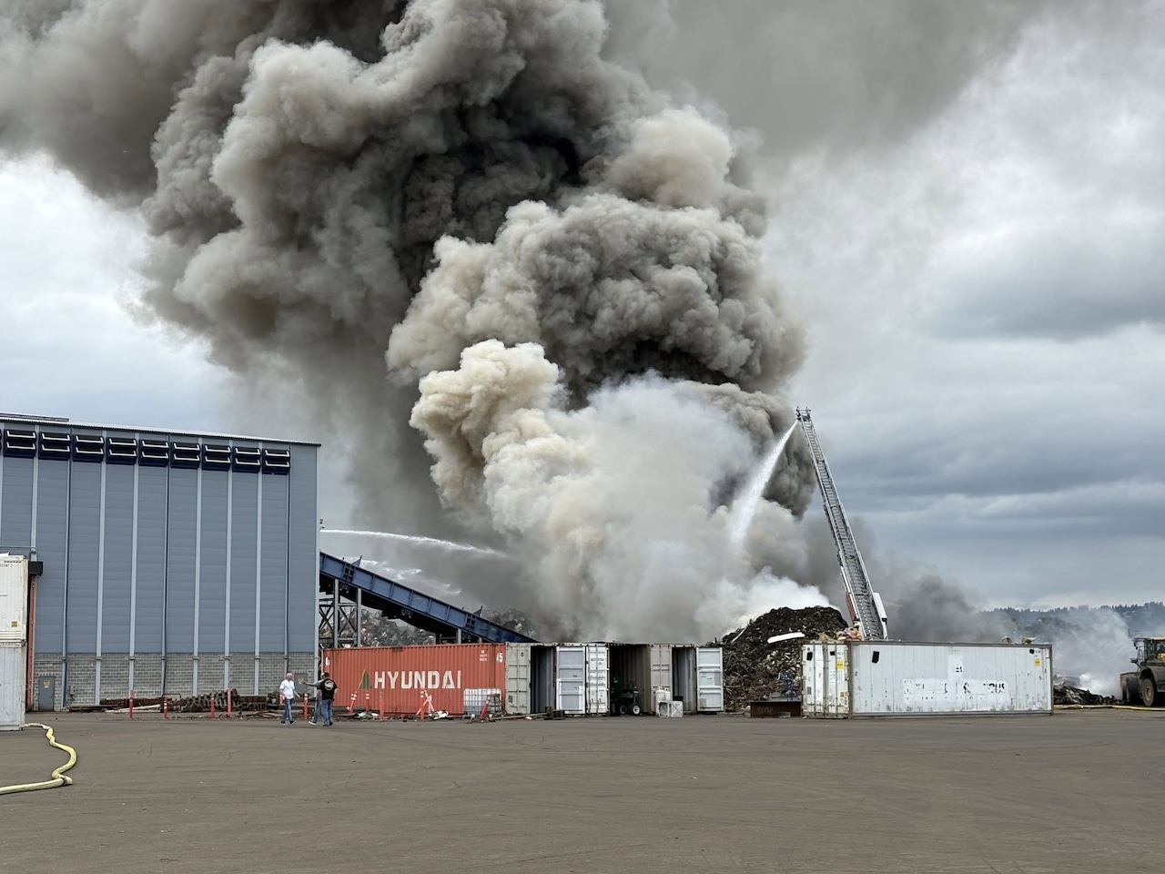 Longview Scrap Metal Fire Triggers Shelter-in-Place Orders, Air Quality Concerns