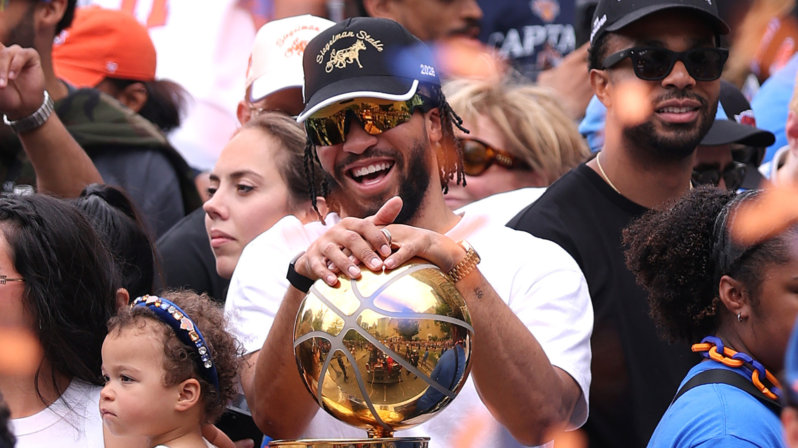 Knicks Star Jalen Brunson Confirms WWE Main Event MSG Appearance With Roman Reigns