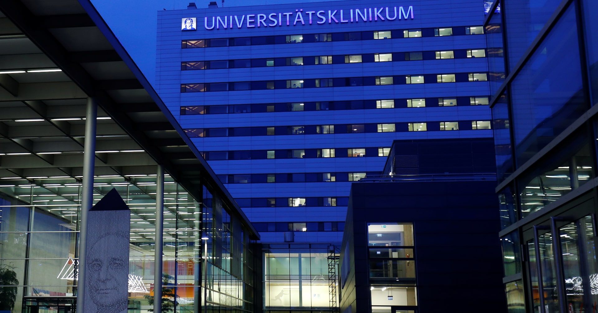 US Ebola Patient from Congo Stable at German Hospital, Public Not at Risk