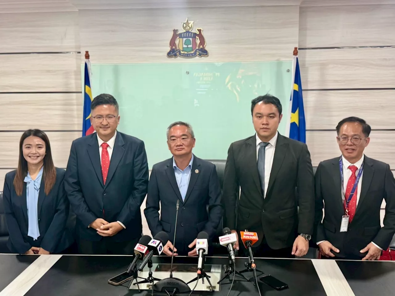Melaka DAP withdraws from state government over appointed assemblymen amendment.