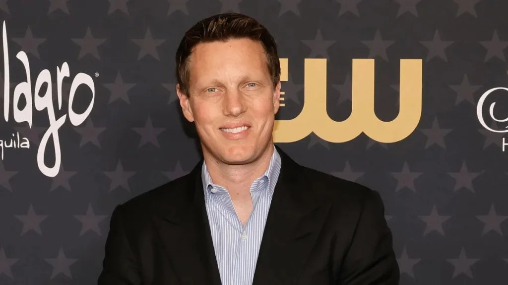 Paramount CEO Ellison pushes federal film tax incentive to boost U.S. production.