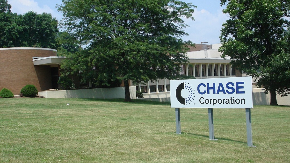 Chase Investment Counsel Corp diversifies portfolio with new stakes in industrial, utilities, and semiconductor firms.