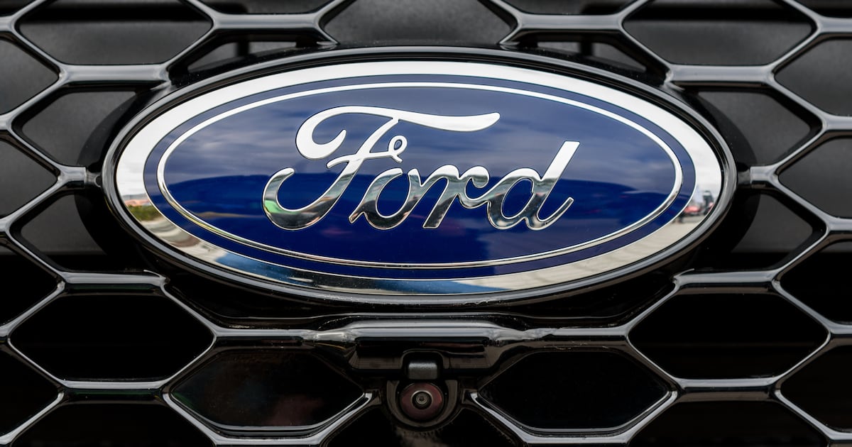 Ford Recalls Over 66,000 Lincoln and Explorer Hybrids for Missing Pedestrian Warning Sounds