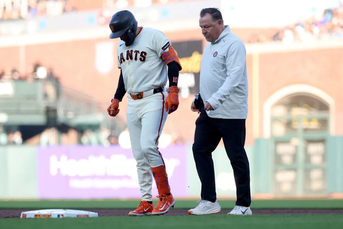 Giants infielder Casey Schmitt leaves Brewers game with leg injury, a significant loss.