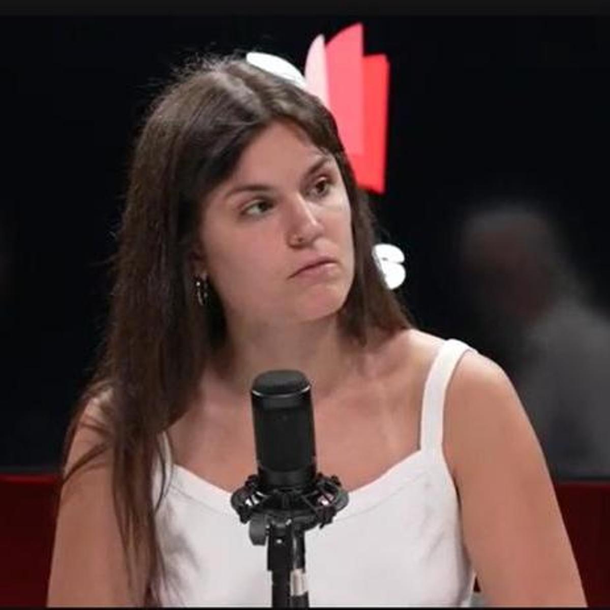 Elvira Sastre Discusses Her Latest Book 'En defensa de la memoria' on 'ABRIL' Videopodcast