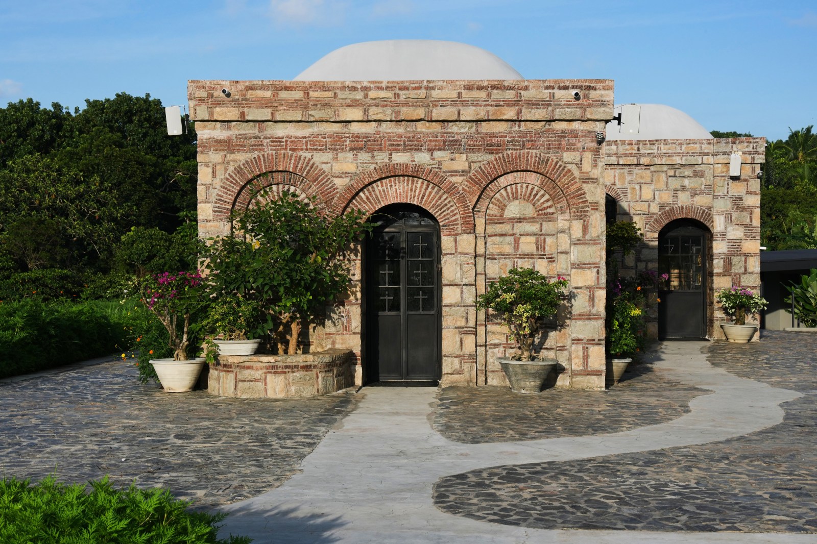 Replica of Virgin Mary’s House in Philippines Attracts Growing Number of Catholic Devotees