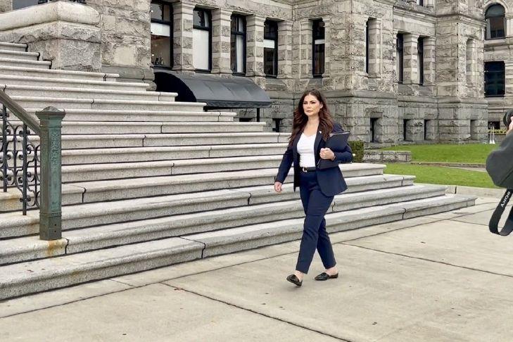 Former BC Conservative MLA Amelia Boultbee joins NDP, shifting provincial seat count