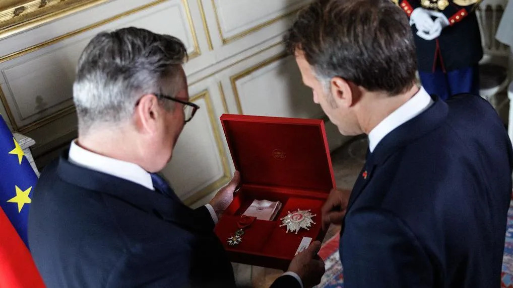 Macron Awards Starmer France's Grand Cross for Leadership in Ukraine Coalition