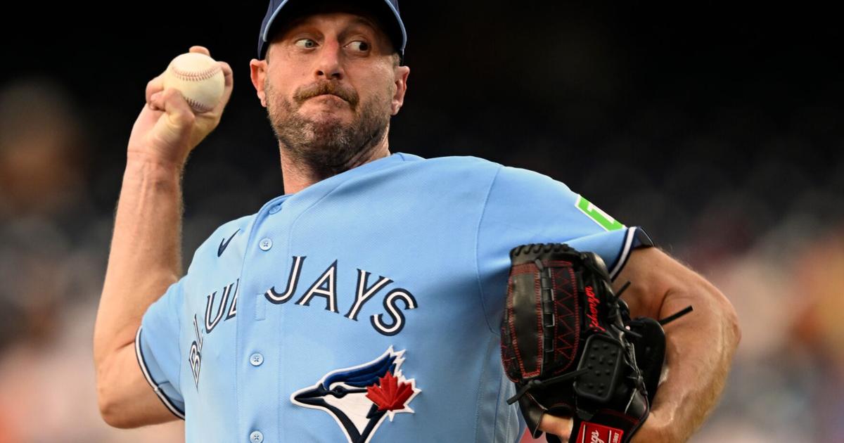 Urías homers as Blue Jays defeat Nationals 3-2 in Max Scherzer's return to Washington