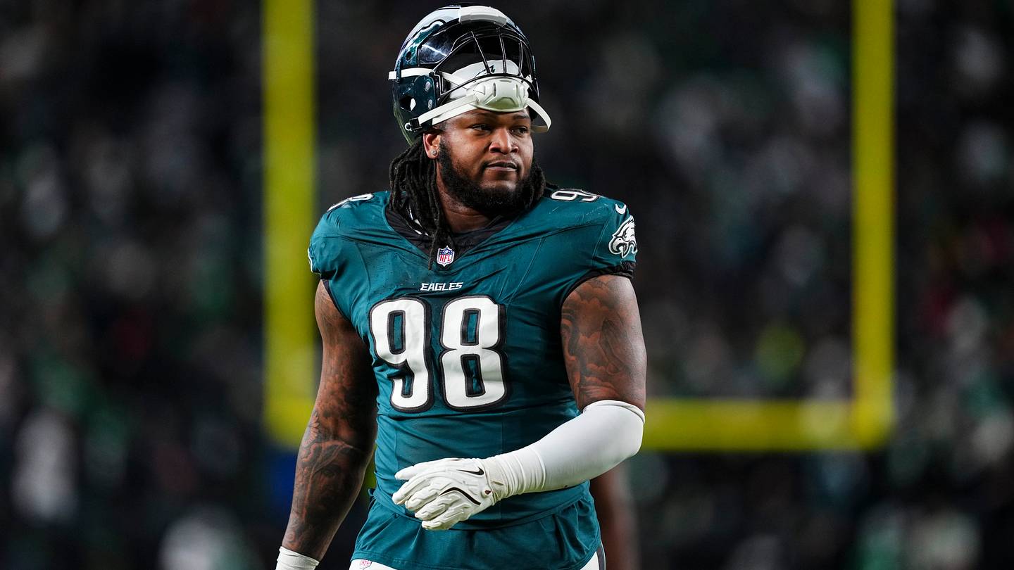Jalen Carter Becomes NFL's Highest-Paid Defensive Tackle in Eagles' $152 Million Extension Deal