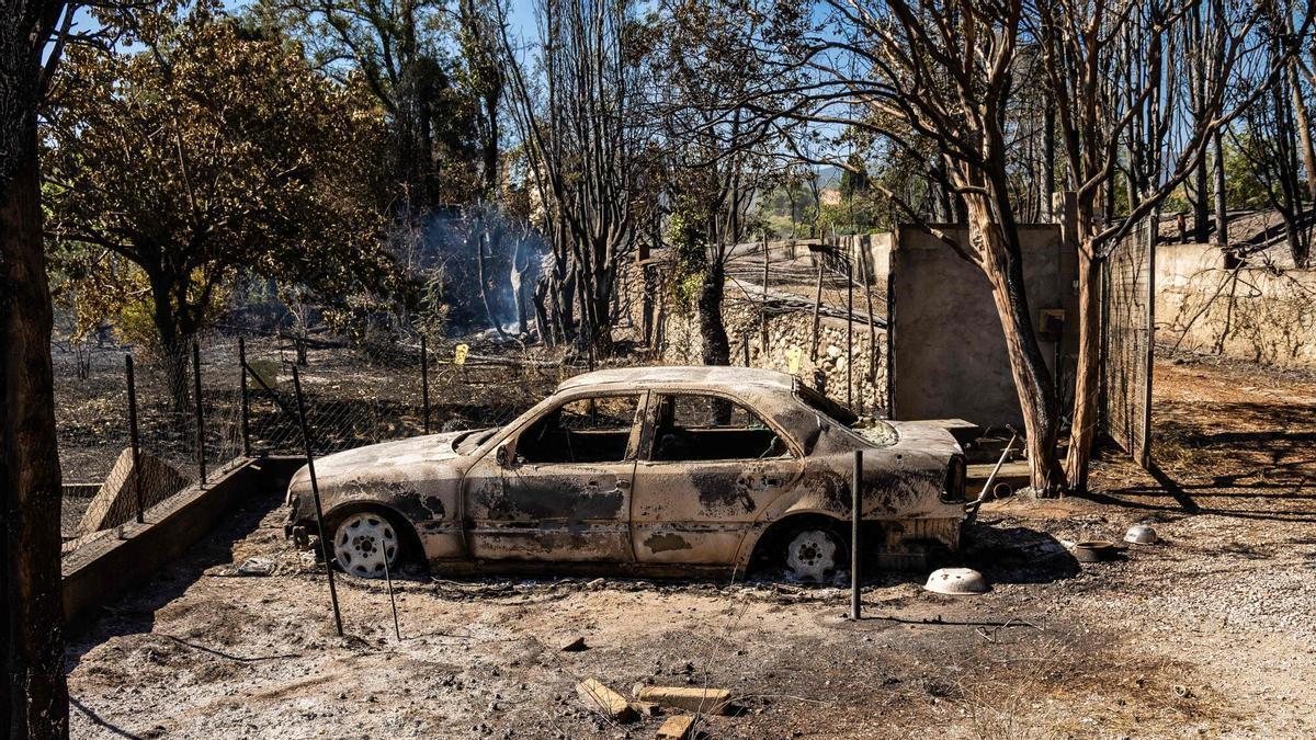 Out-of-control wildfire in Southern France, intensified by heatwave, forces 10,000 evacuations