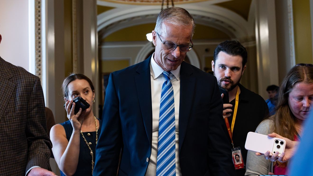Senate Majority Leader Thune's Caution on Budget Frustrates GOP Ahead of Midterms