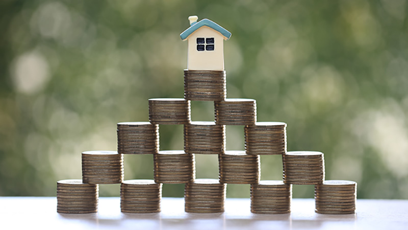 AEW UK REIT Revives All-Share Bid for AIRE Amidst Rival Glenstone Offer