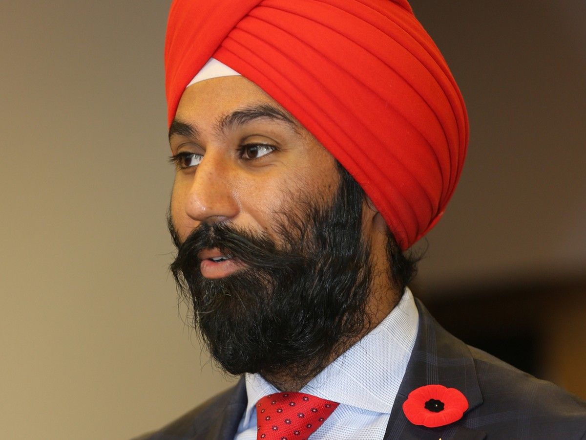 Ex-Liberal MP Raj Grewal faces fraud allegations; allegedly tied millions in repayment to no complaints.