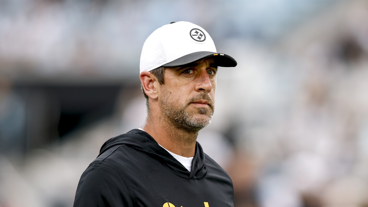 Aaron Rodgers Signals Final NFL Season While Ongoing Family Rift Shows Signs of Reconciliation