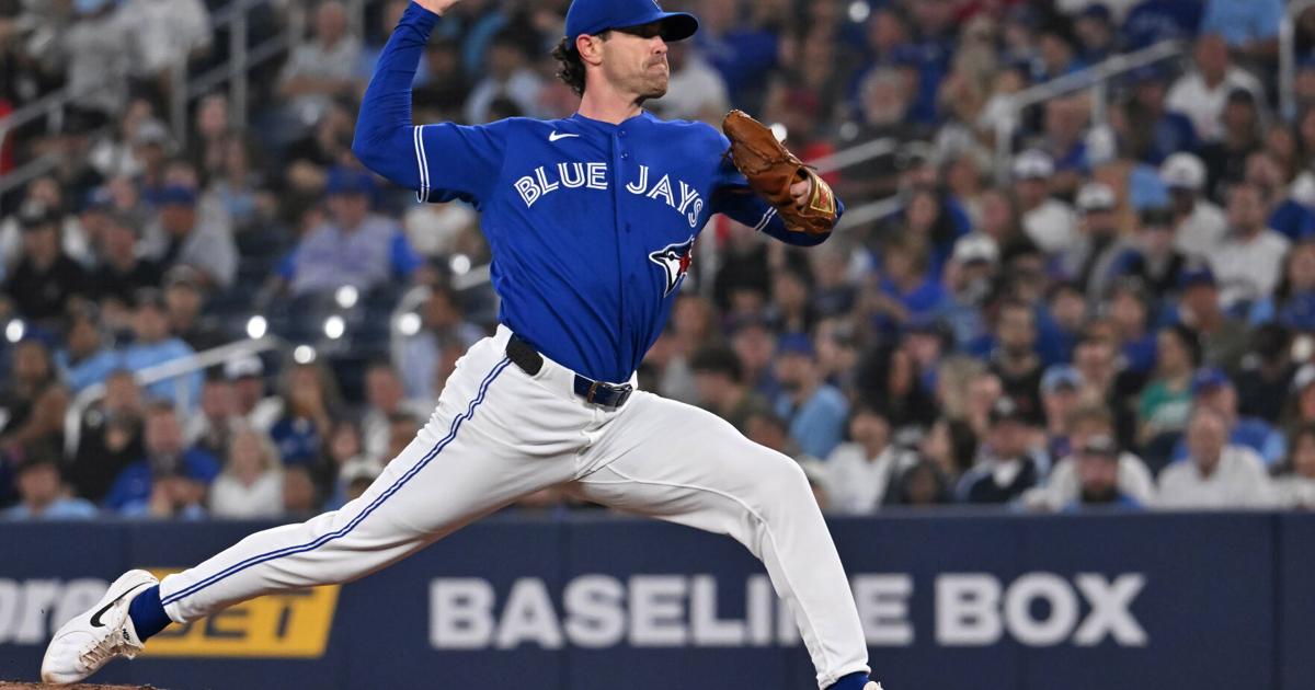Shane Bieber Pitches Blue Jays to 1-0 Win Over White Sox, Halting Their Streak