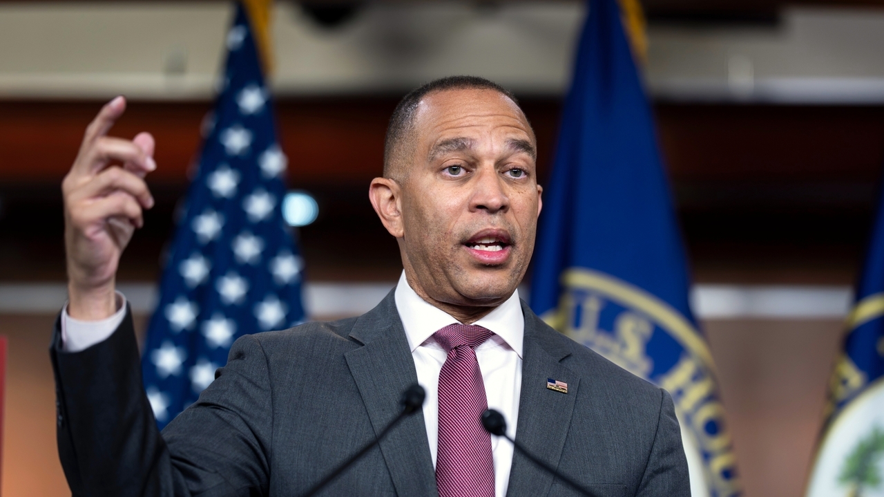 House Democratic Leader Jeffries Launches Affordability Agenda for Midterms, Targets Pennsylvania Battleground