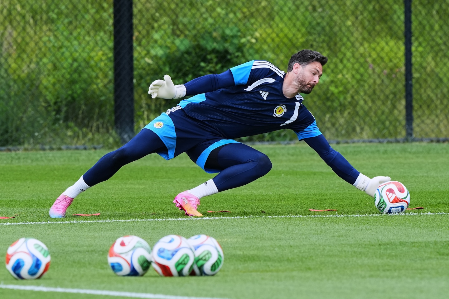 Legendary Goalkeeper Craig Gordon Retires at 43 Following Storied 25-Year Professional Career