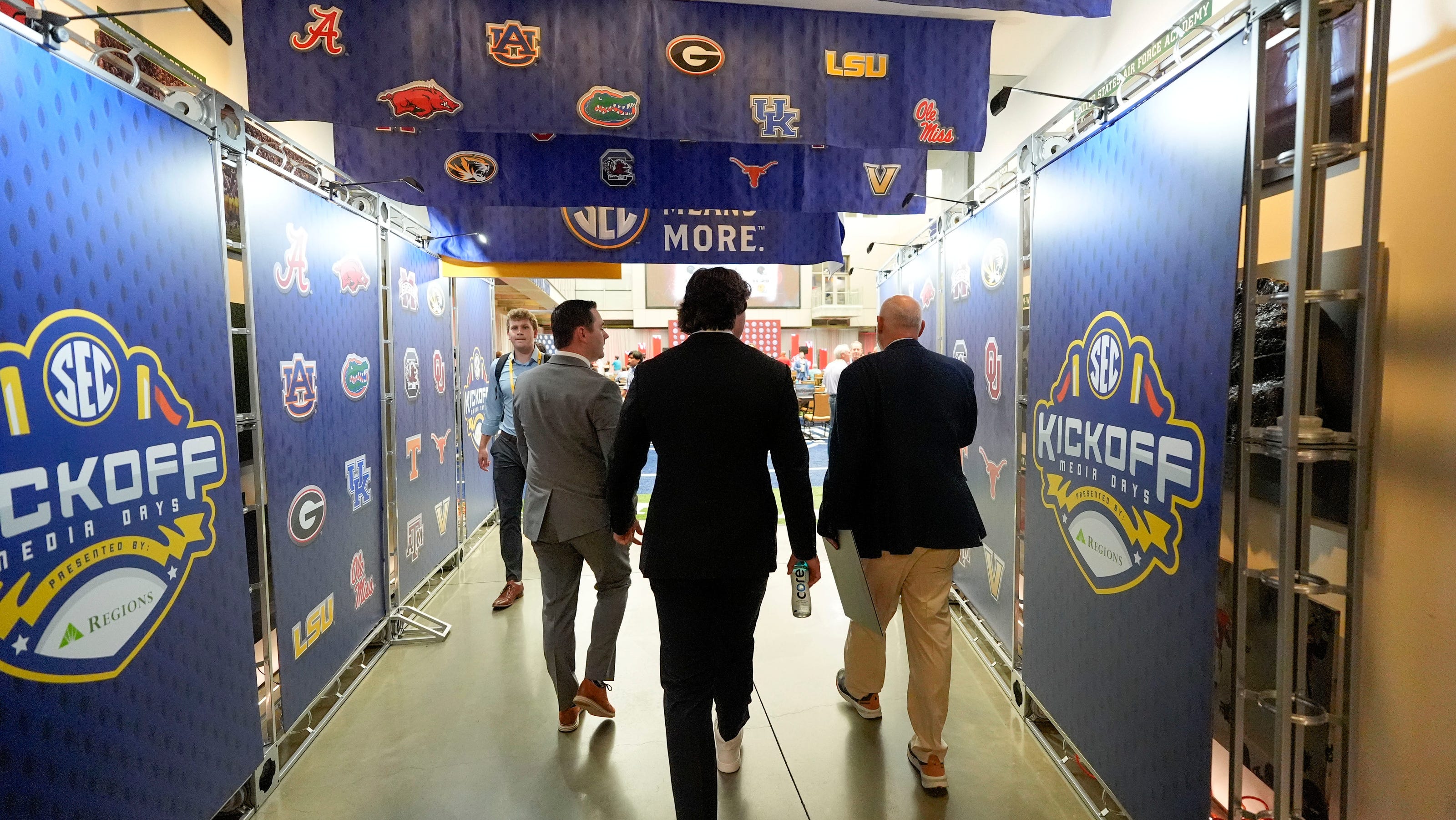Ole Miss, Oklahoma, Arkansas Announce Top Players for SEC Media Days in Tampa