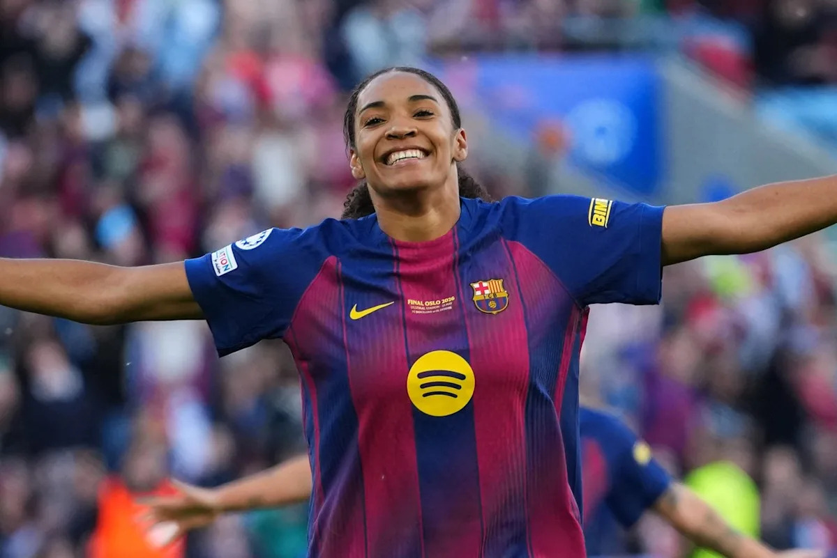 French Champion OL Lyonnes Signs Barcelona's Salma Paralluelo in Recruitment Drive