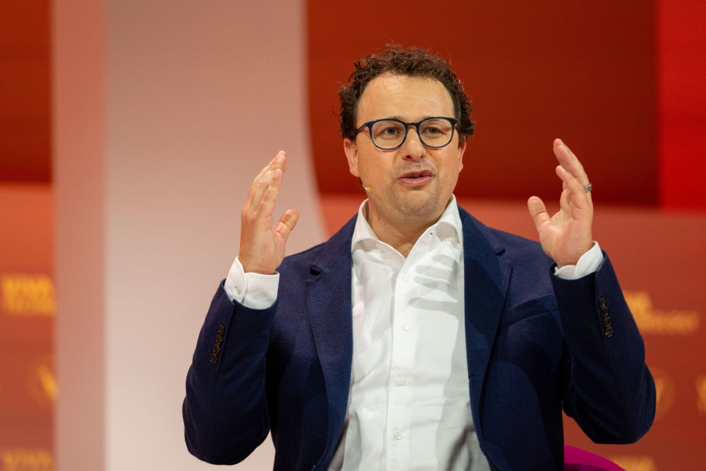 Anthropic Denies Open-Weight Ban, Advocates for Targeted AI Safety Measures and Chip Controls