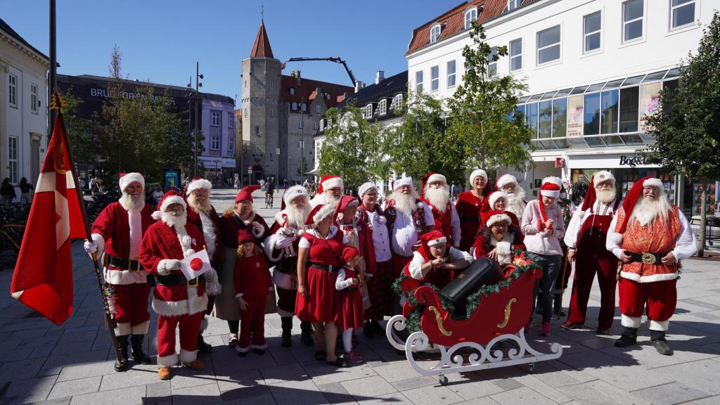 Global Santas, Mrs. Clauses Gather in Denmark for Annual Congress