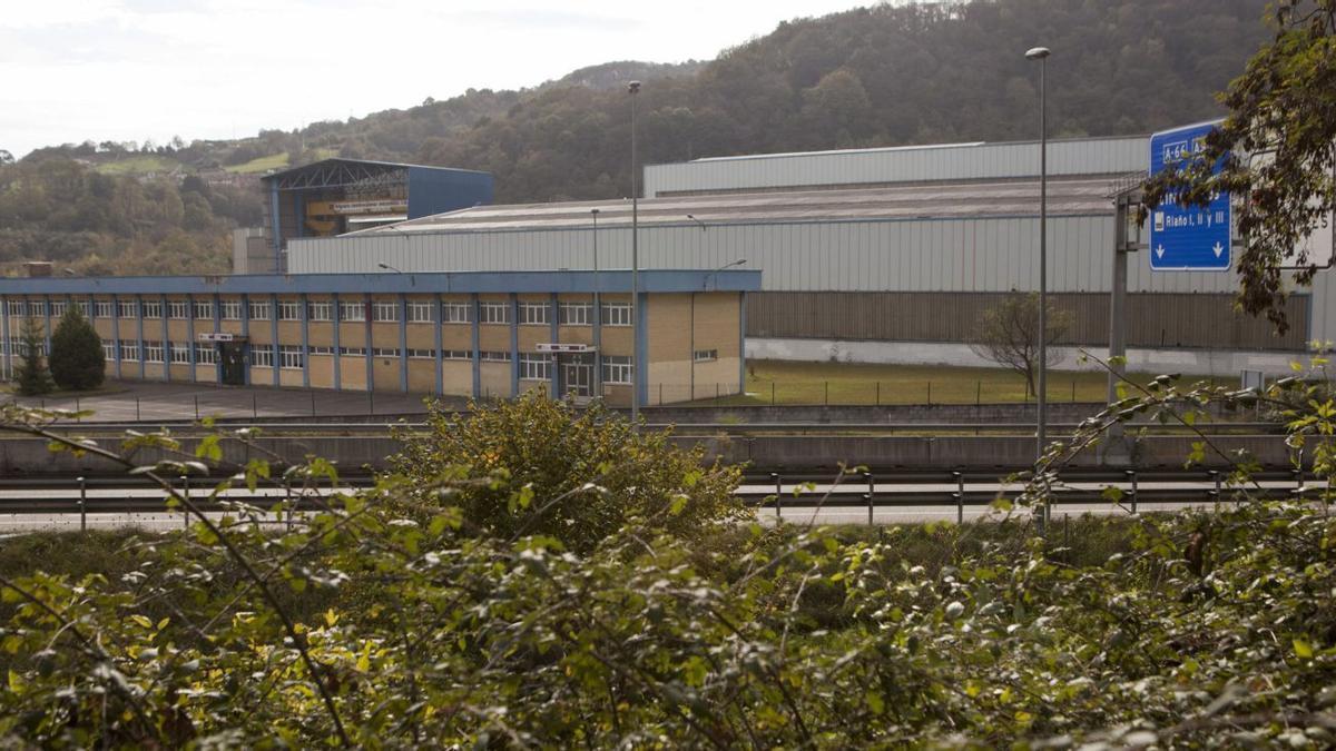 Barbón Urges Economic Team to Intensify Efforts for Indra Investment in Asturias