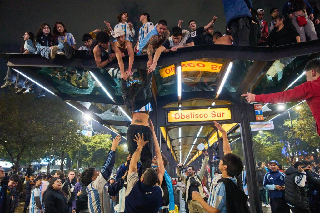 Spain and Argentina World Cup Final Ignites Divided Loyalties Among Fans, First All-Spanish Showdown Since 1930