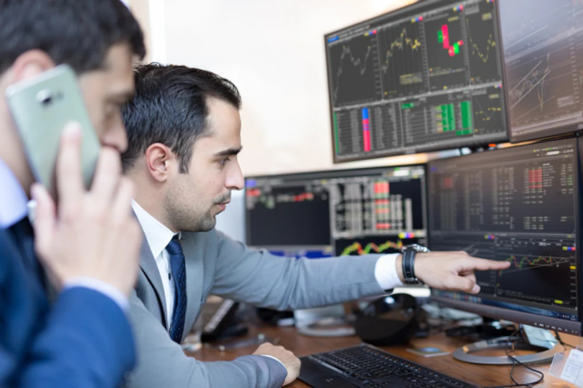 Verisk Q2 Revenue Beats Estimates, Shares Jump on Strong Organic Growth and Dividend Announcement