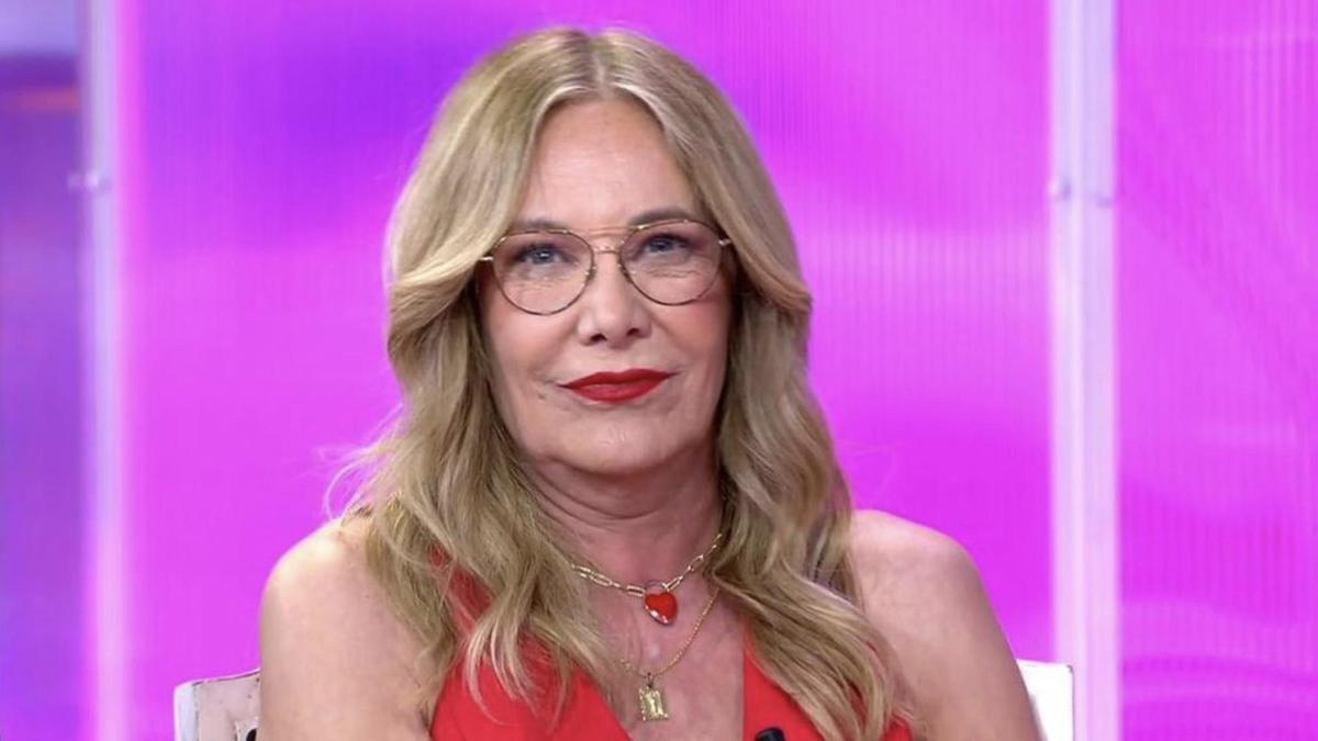Belén Rodríguez recounts Madrid accident live after being hit, reassures 'El verano se mueve' colleagues.