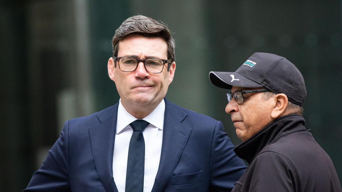 El Partido Laborista inicia elección de líder; Andy Burnham único candidato y probable futuro Primer Ministro.