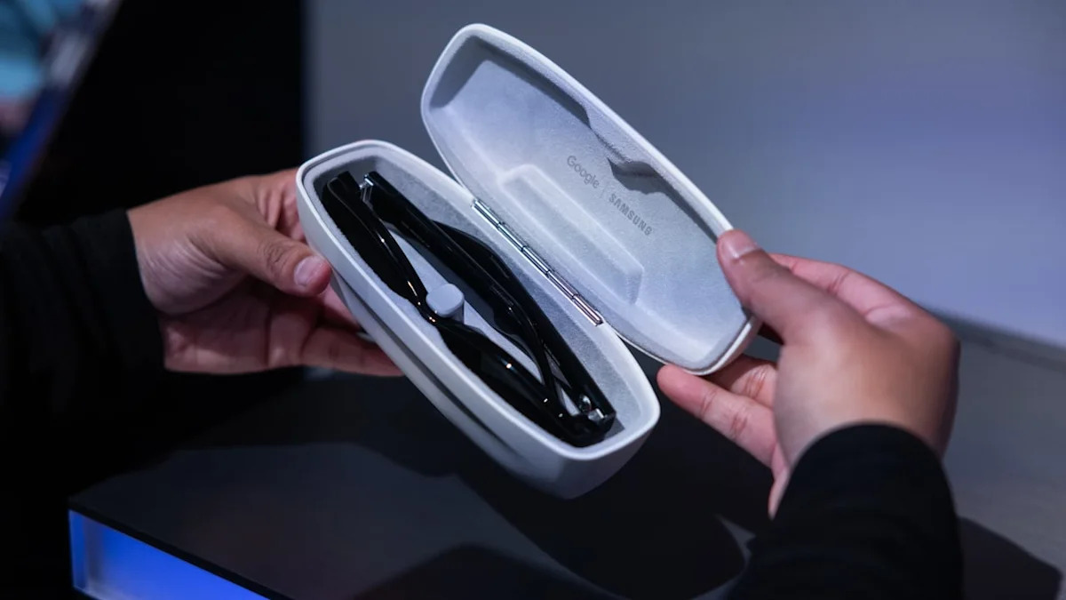 Samsung and Google Unveil Galaxy Glasses Featuring Gemini AI for Smart Wearable Experience