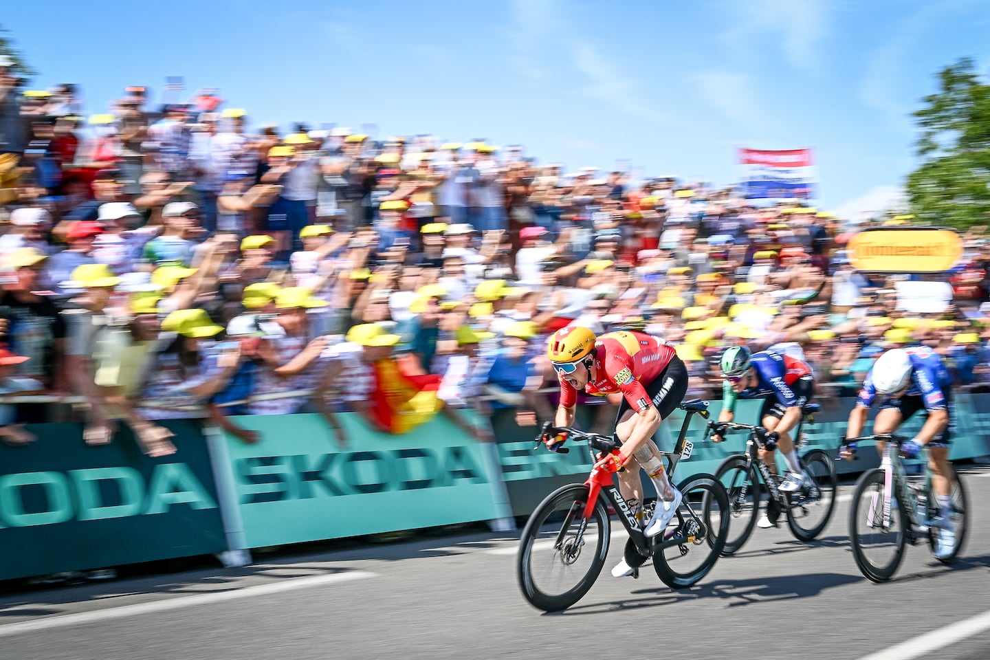 Wærenskjold Claims Record-Breaking Tour de France Stage Win Despite Previous Day's Crash