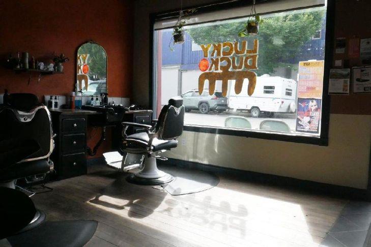 Revelstoke Barber Thrives, Marking One Year Since Fleeing Jasper Wildfire