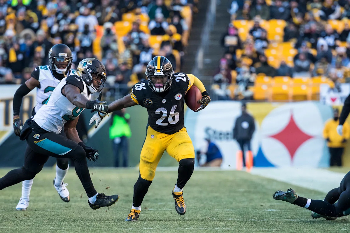 Former NFL Star Le'Veon Bell Arrested in Ohio on Child Support Warrant