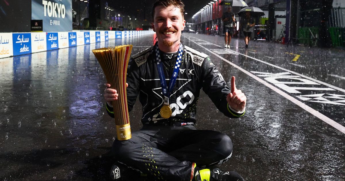 Jake Dennis Secures Pole at Tokyo E-Prix After Gripping Duel, Shocks Title Contenders