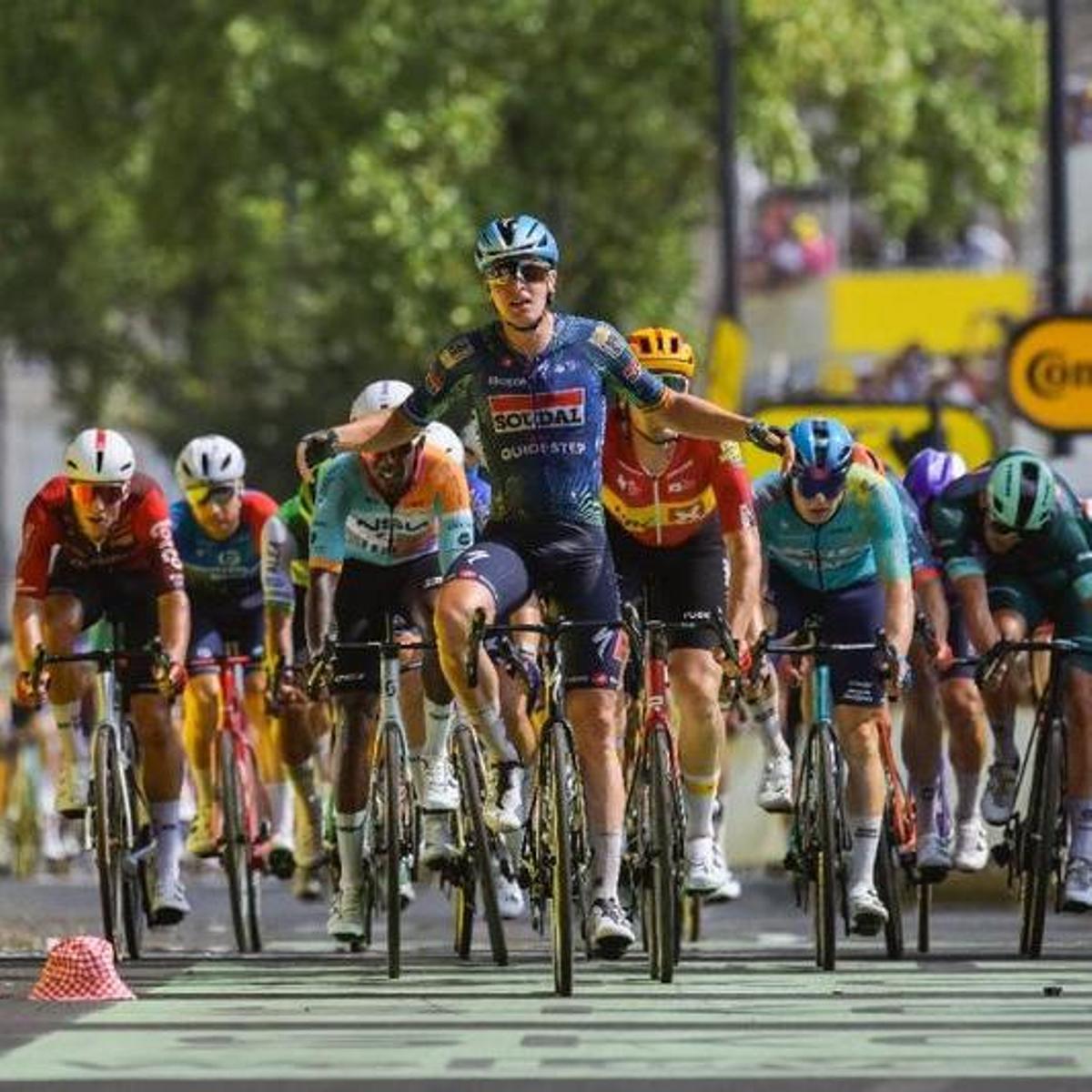 Belgian Tim Merlier Secures Bordeaux Stage Win; Pogacar Retains Yellow Jersey
