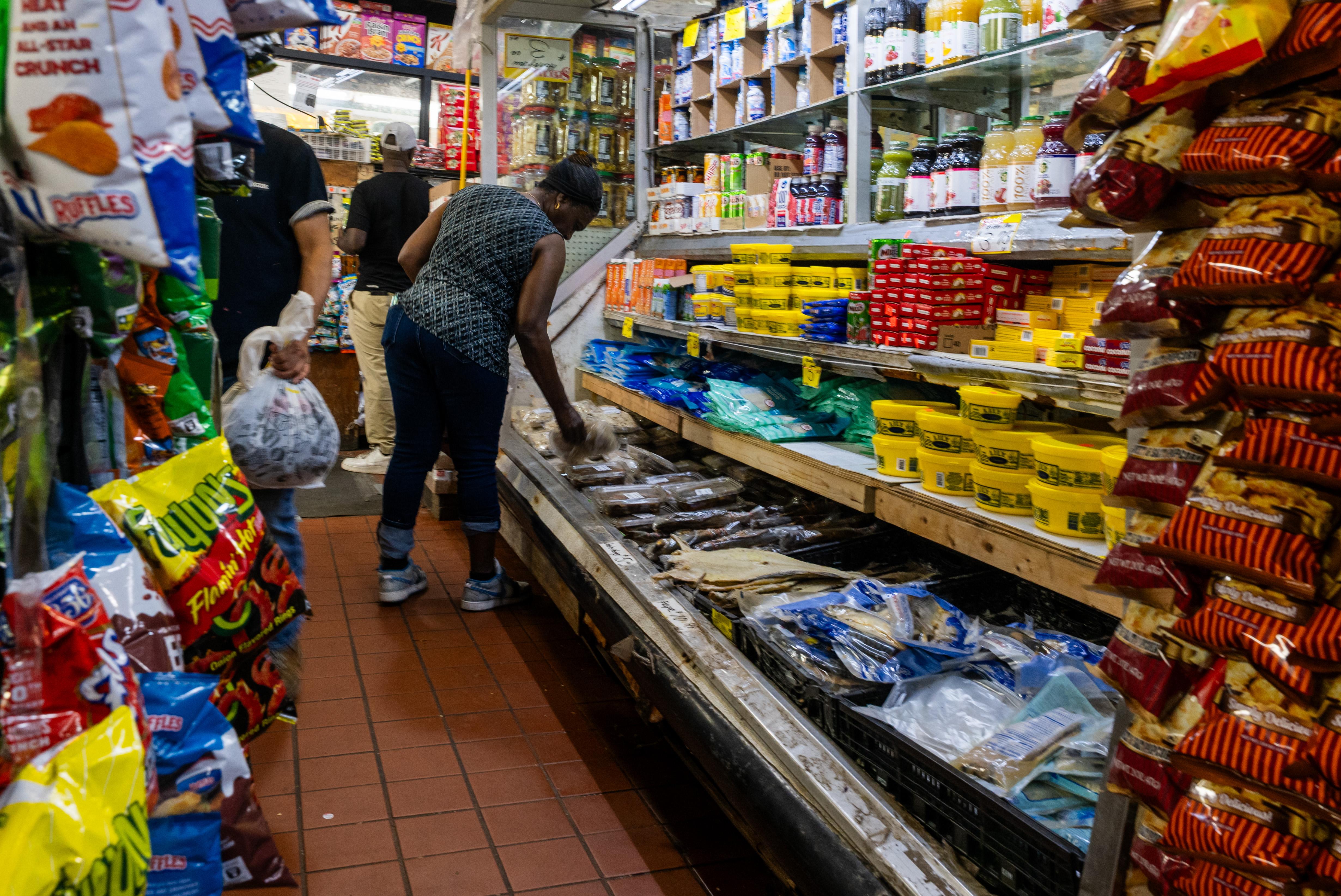 U.S. Consumer Sentiment Unexpectedly Rises to Five-Month High in July