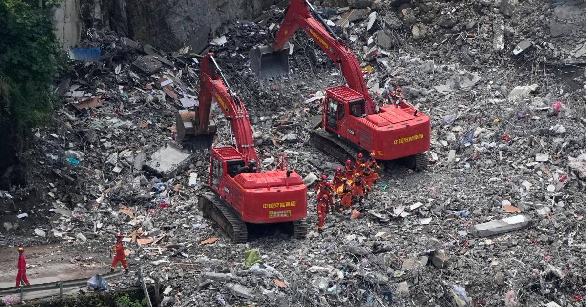 Chinese Rescuers Search for Survivors After Landslide Kills Eight, Signs of Life Detected