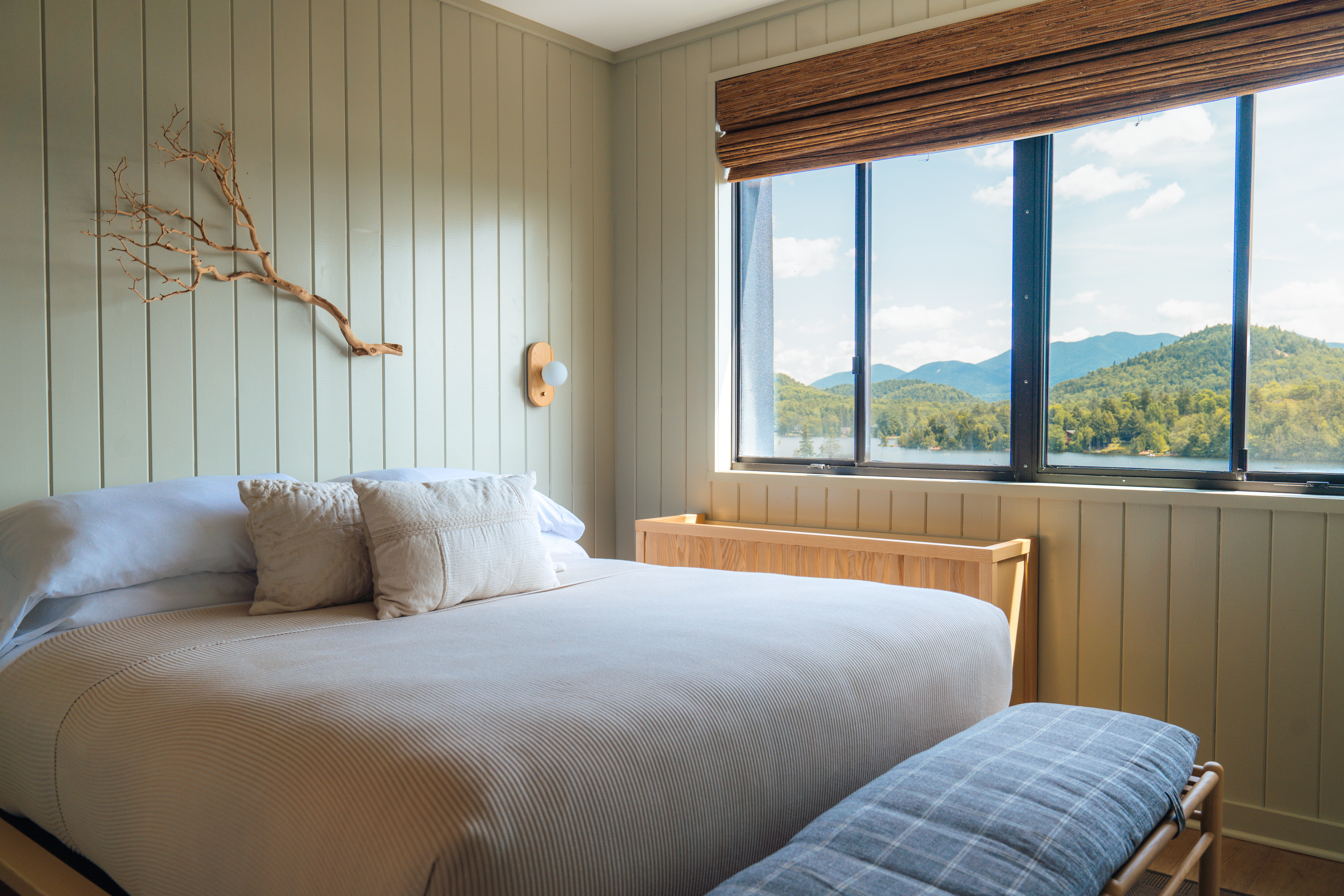 Laurel Lake Placid Introduces 'Live. Lake. Laurel.' Summer Campaign, Offers 20% Off