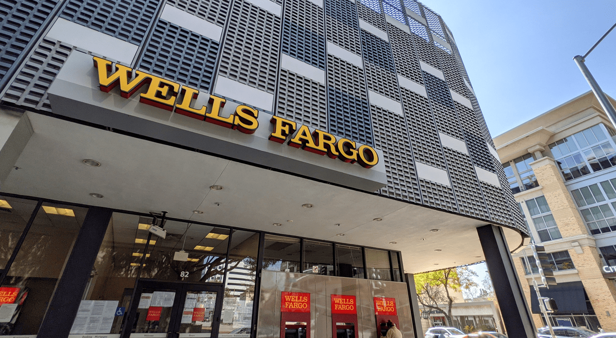 Wells Fargo Exceeds Q2 Earnings Forecasts, Announces Dividend Increase and Stock Buyback