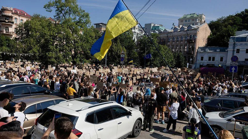 Ukraine's Air Force Deputy Commander Resigns, Citing Minister's Ouster as Blow to Defense