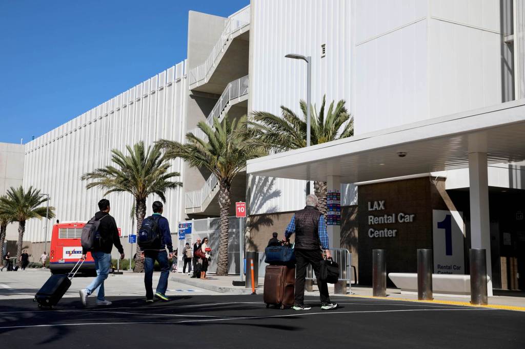 Health Officials Alert LAX Passengers to Measles Exposure from July 3 British Airways Flight